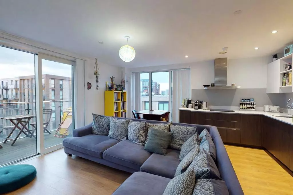 2 bedroom apartment for sale - Photo 11