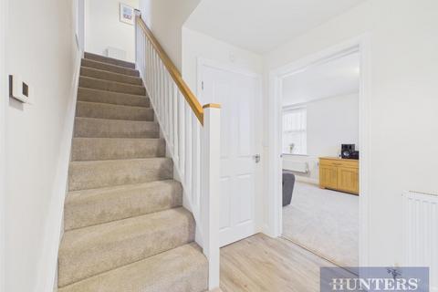 3 bedroom semi-detached house for sale, Armstrong Road, Cayton, Scarborough