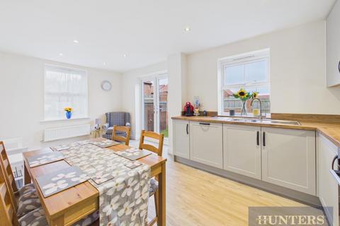 3 bedroom semi-detached house for sale, Armstrong Road, Cayton, Scarborough