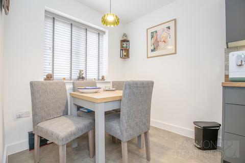 undefined, Cushing Close, Wymondham