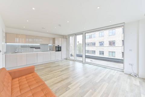 2 bedroom flat to rent, Butler Court, Battersea, London, SW11