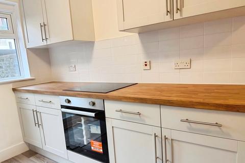 1 bedroom flat to rent, Langdale Gardens, East Sussex BN3