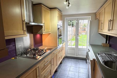 2 bedroom terraced house for sale, Hythe Park Road, Egham, Surrey, TW20
