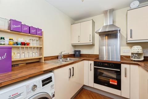 2 bedroom apartment for sale, Viridian Square, Aylesbury