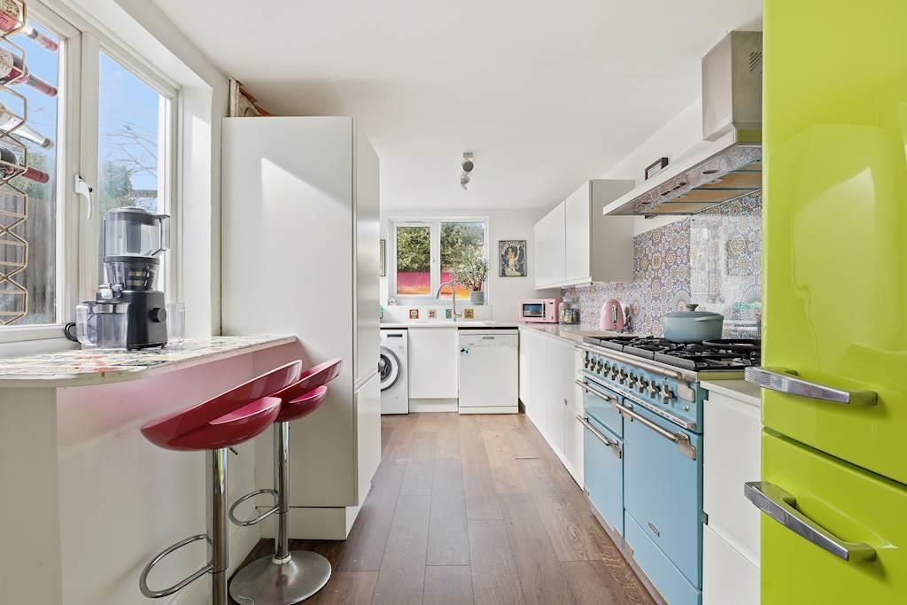 04-74b6 JHProp Wpen - 25 Whateley Road - 10-small.jp