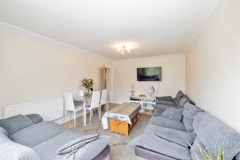 4 bedroom terraced house for sale, The Roundway, Watford