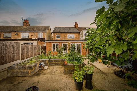 3 bedroom semi-detached house for sale, Fleet Street, Aylesbury