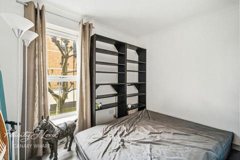 2 bedroom apartment for sale, Westmoreland House, Gatcombe Road, London, E16