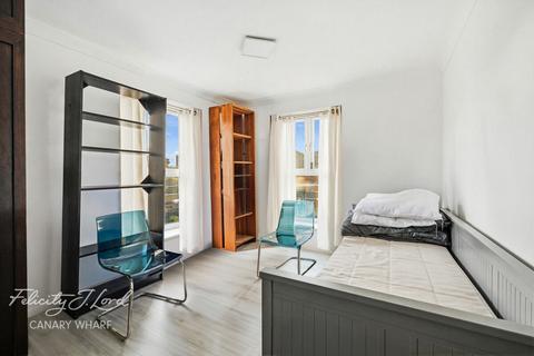 2 bedroom apartment for sale, Westmoreland House, Gatcombe Road, London, E16