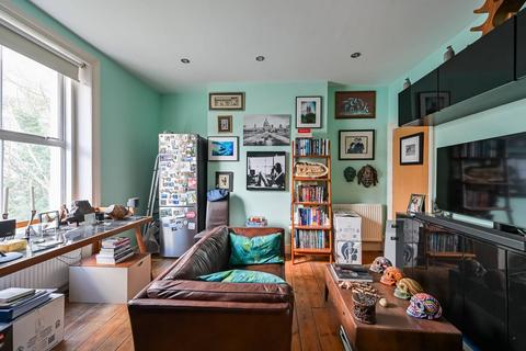 Camden Road, Holloway, London, N7