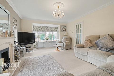 3 bedroom detached bungalow for sale, London Road, Clacton-On-Sea