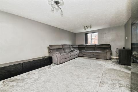 2 bedroom flat for sale, Kinnerton Way, Exeter