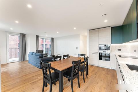 2 bedroom apartment to rent, Hemlock Street, London, E14