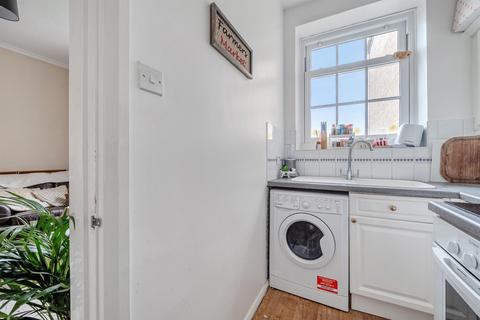 1 bedroom flat for sale, Cookham Road, Maidenhead