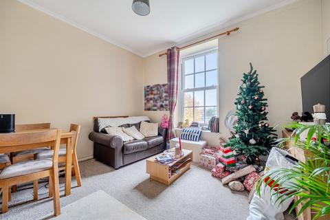 1 bedroom flat for sale, Cookham Road, Maidenhead