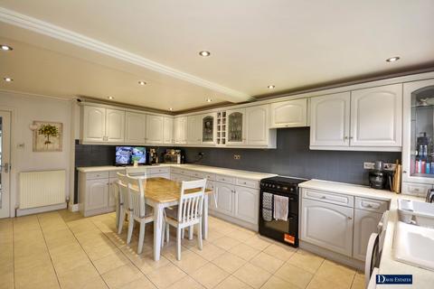 4 bedroom semi-detached house for sale, Arandora Crescent, Chadwell Heath, Romford, RM6