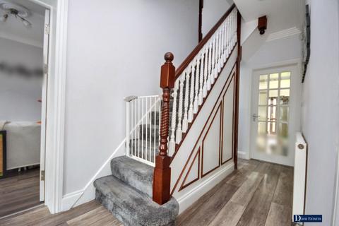 4 bedroom semi-detached house for sale, Arandora Crescent, Chadwell Heath, Romford, RM6