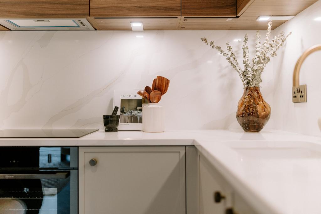 Kitchen / Lounge