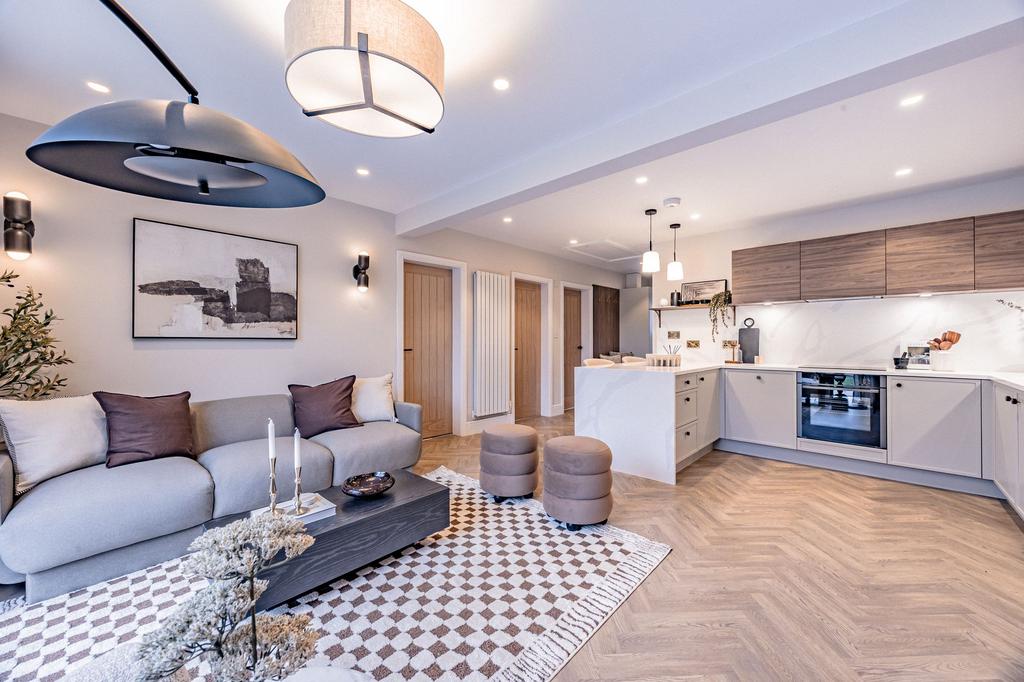 Kitchen / Lounge