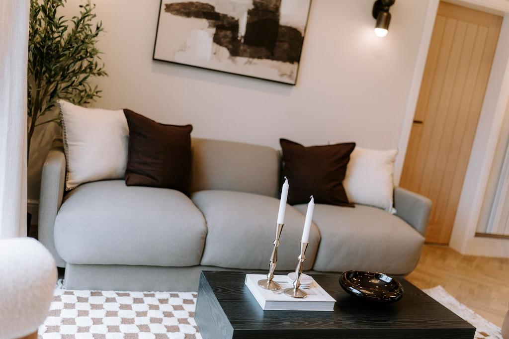 Kitchen / Lounge