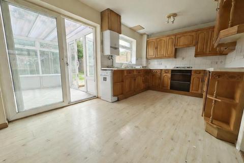 3 bedroom semi-detached house for sale, Pembroke Road, Coxheath, Maidstone