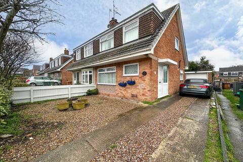 3 bedroom semi-detached house for sale, Tarporley Close, Prenton, CH43
