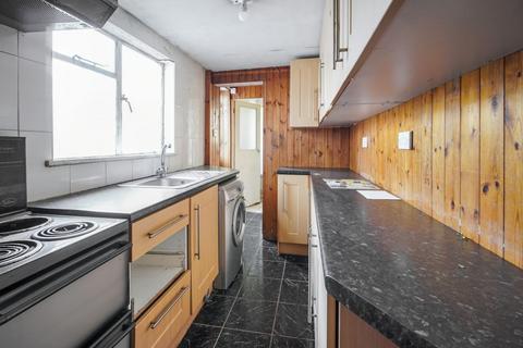 2 bedroom terraced house for sale, 67 Cumberland Road, Reading, Berkshire, RG1 3JT