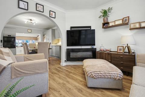 3 bedroom semi-detached house for sale, Bursledon Road, Southampton SO19