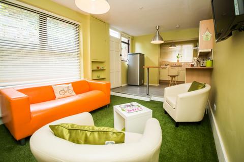 undefined, Room 1, 54 Havelock Road, Luton, Bedfordshire, LU2 7PR