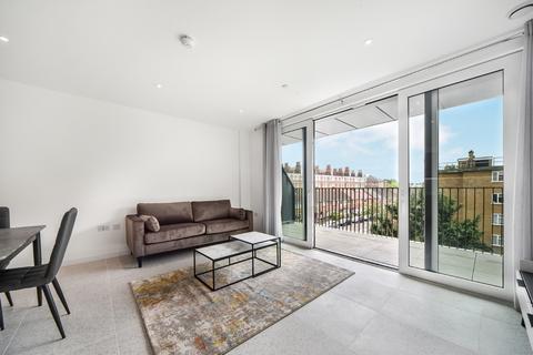 2 bedroom apartment to rent, Sidney Street London E1
