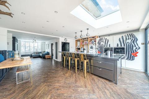 4 bedroom semi-detached house for sale, Foster Road, Bedford