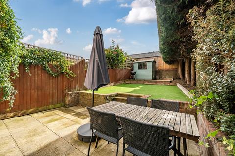 3 bedroom end of terrace house for sale, Applecroft, Northchurch, Berkhamsted