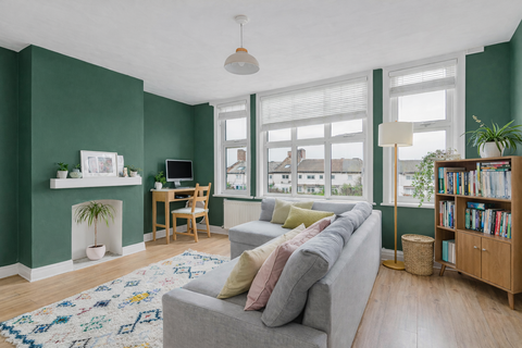 2 bedroom flat for sale, Croydon Road, Beckenham BR3