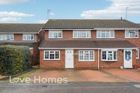 undefined, Campion Road, Westoning