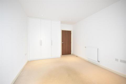 undefined, Ealing Road, Brentford