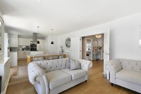 5 bedroom detached house for sale, Pixie Walk, Kings Hill, ME19 4NW