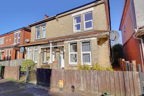 undefined, Ampthill Road, Shirley, Southampton