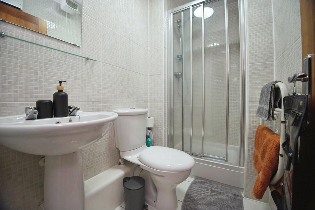 Ensuite Bathroom