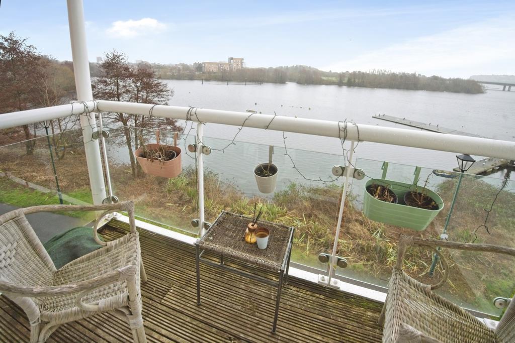 Balcony/Views