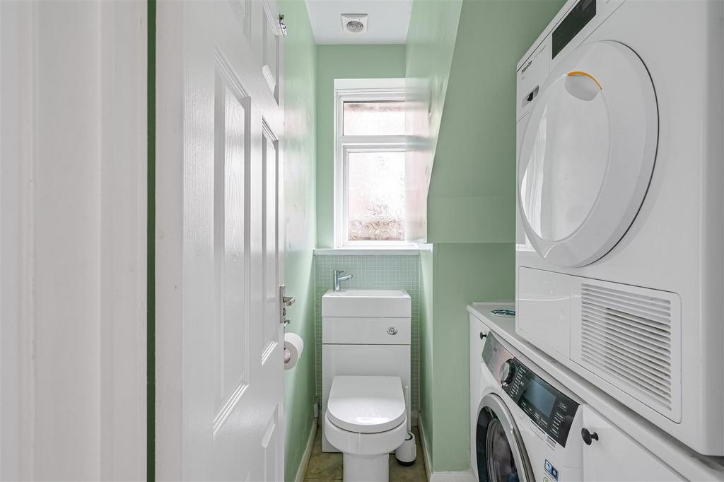 Cloakroom/WC