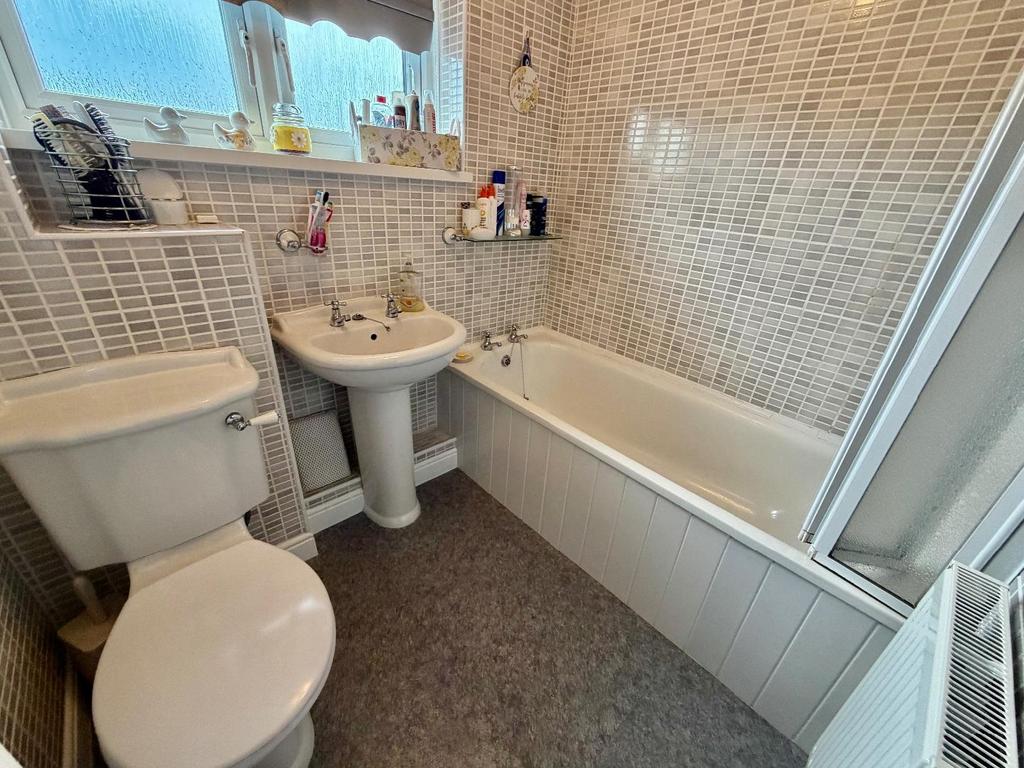 Bathroom/w.c.