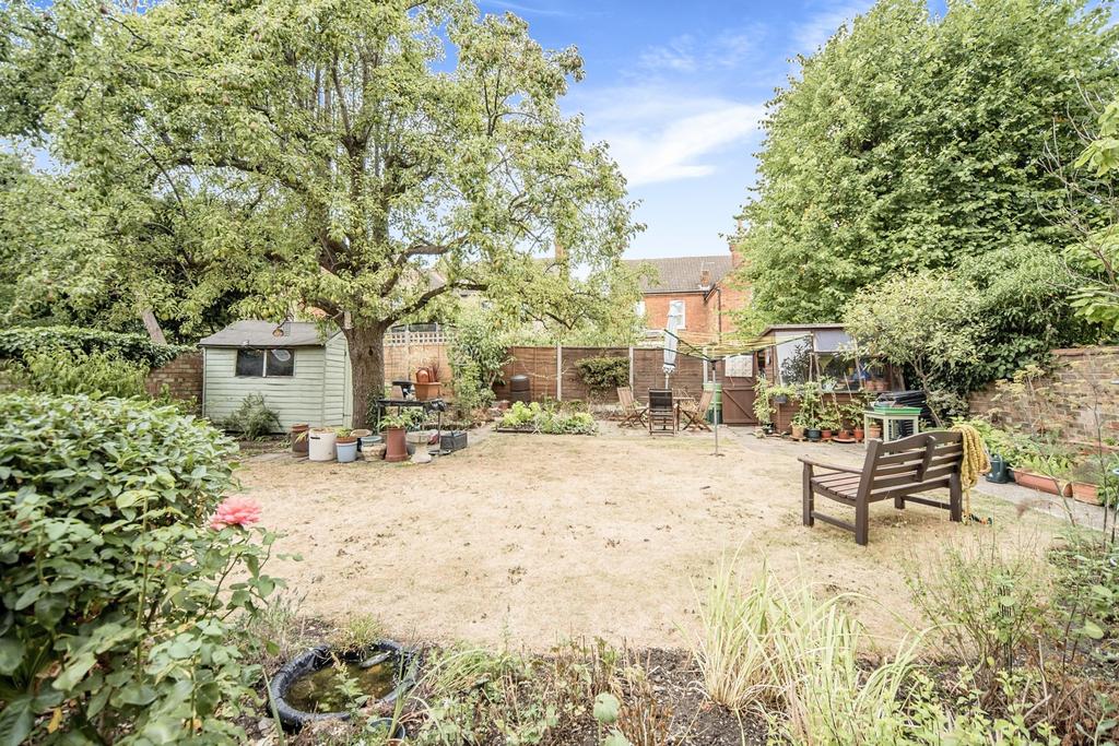 7 E Merton Road - 202