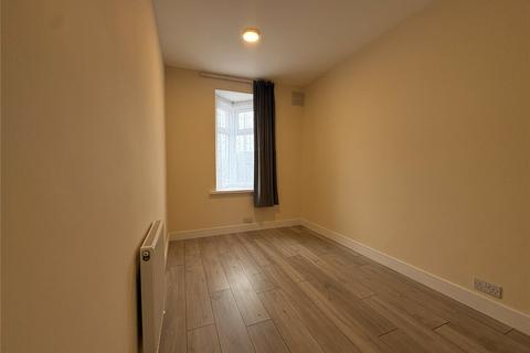 3 bedroom maisonette to rent, Eastern Avenue, London IG4