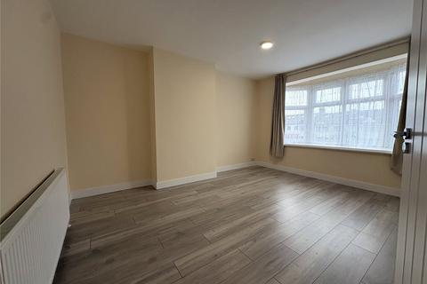 3 bedroom maisonette to rent, Eastern Avenue, London IG4