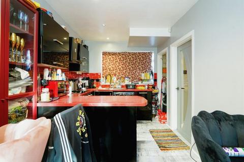 3 bedroom semi-detached house for sale, Neville Road, Leeds, LS15
