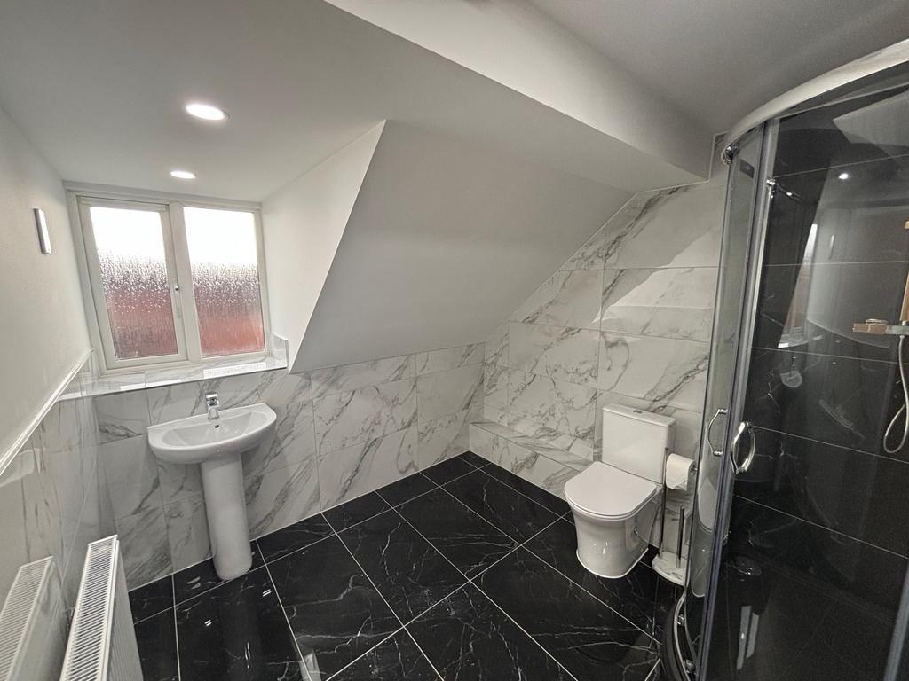 En-suite Bathroom