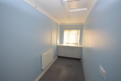 undefined, Head St, Halstead, CO9