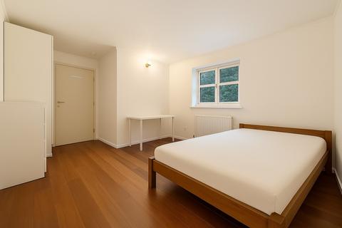 1 bedroom apartment to rent, Royal Court, Rotherhithe, SE16