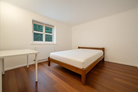 1 bedroom apartment to rent, Royal Court, Rotherhithe, SE16