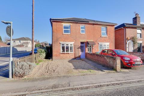 4 bedroom semi-detached house for sale, John's Road, Woolston